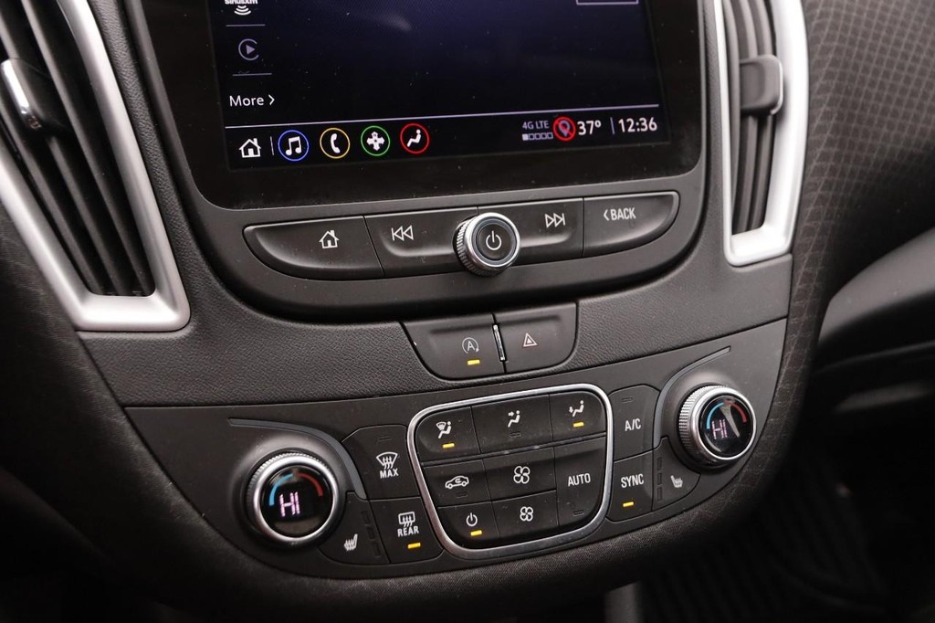 Chevrolet Malibu Vehicle Image 17