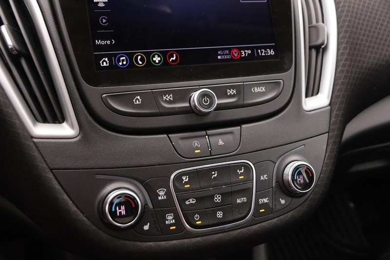 Chevrolet Malibu Vehicle Image 17