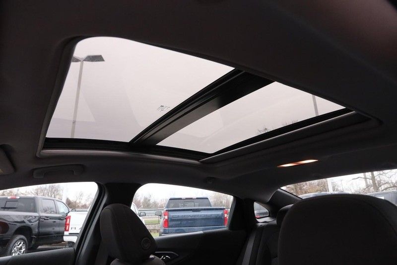 Chevrolet Malibu Vehicle Image 19