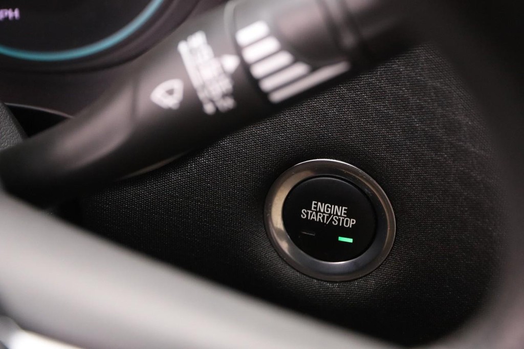 Chevrolet Malibu Vehicle Image 14