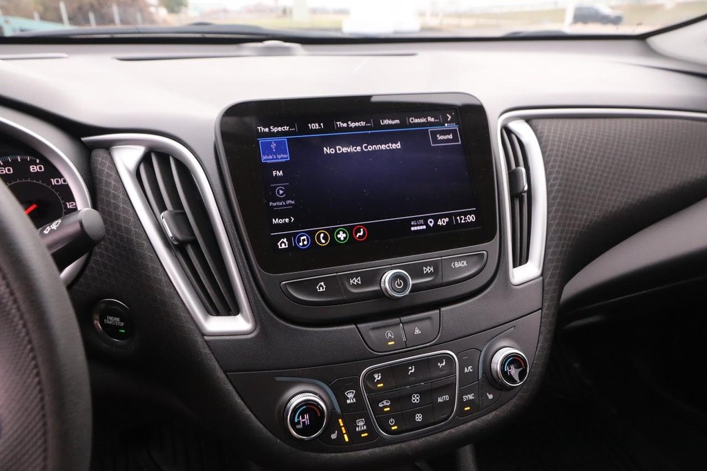 Chevrolet Malibu Vehicle Image 15