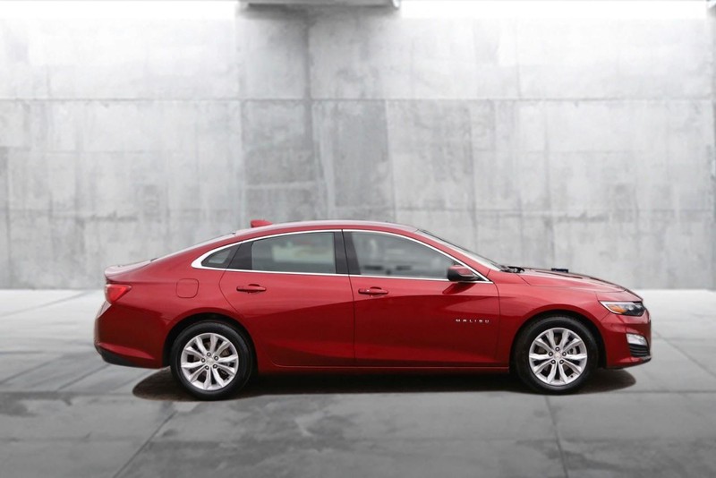 Chevrolet Malibu Vehicle Image 05