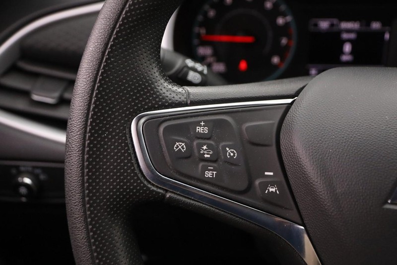 Chevrolet Malibu Vehicle Image 11