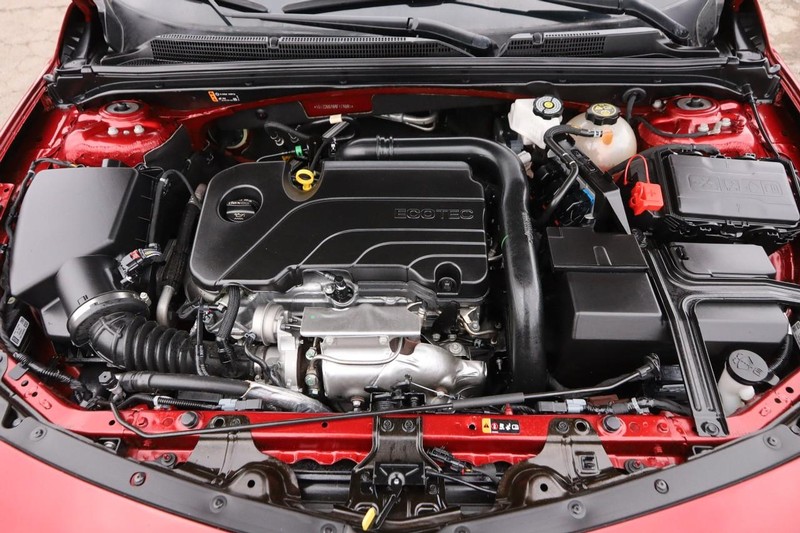 Chevrolet Malibu Vehicle Image 25