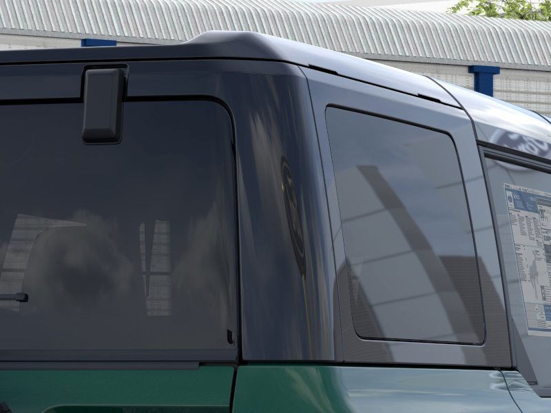 Ford Bronco Vehicle Full-screen Gallery Image 25