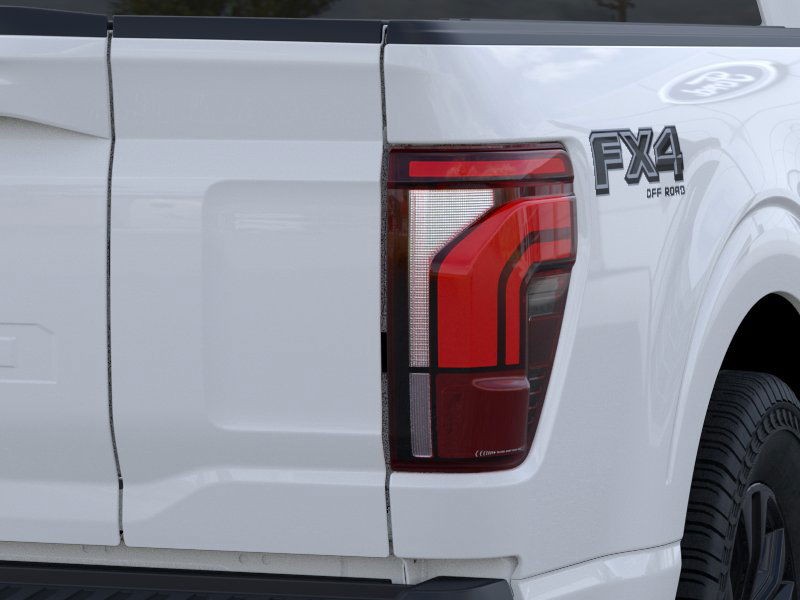 Ford F-150 Vehicle Full-screen Gallery Image 21