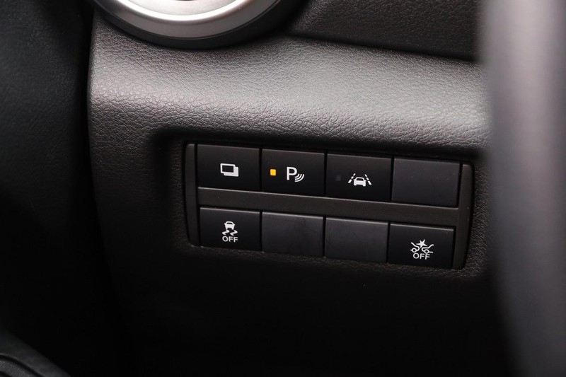 Nissan Versa Vehicle Image 17