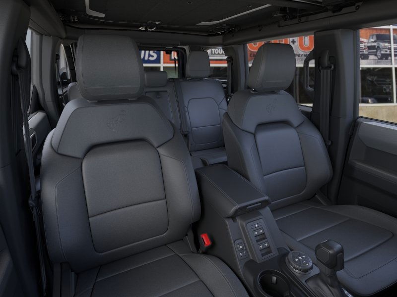 Ford Bronco Vehicle Image 10