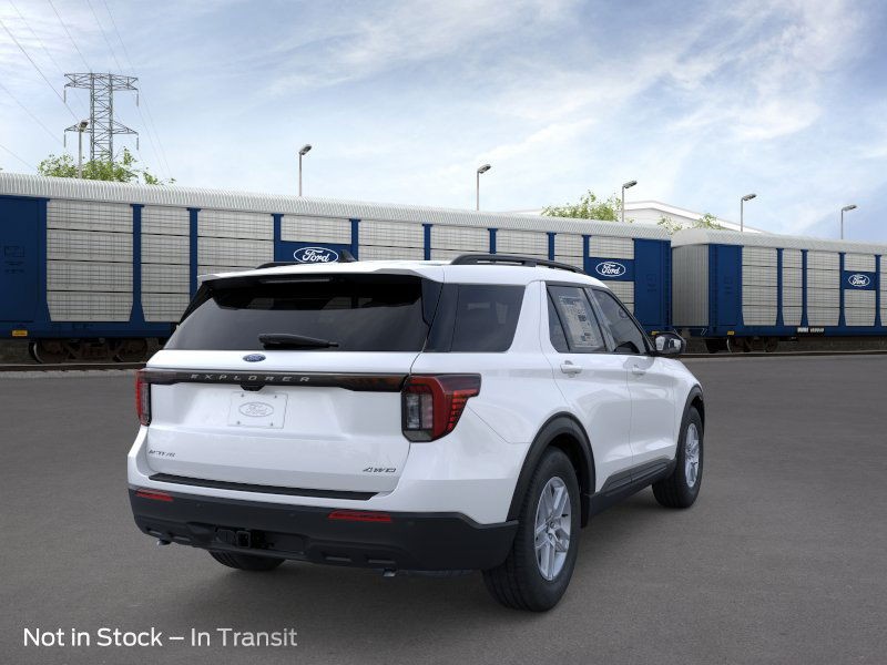 Ford Explorer Vehicle Image 08