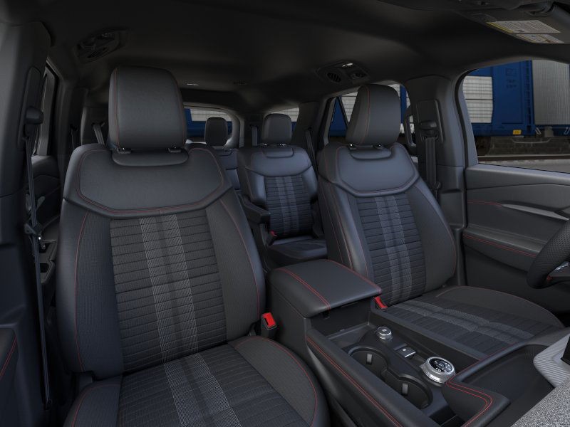 Ford Explorer Vehicle Image 10