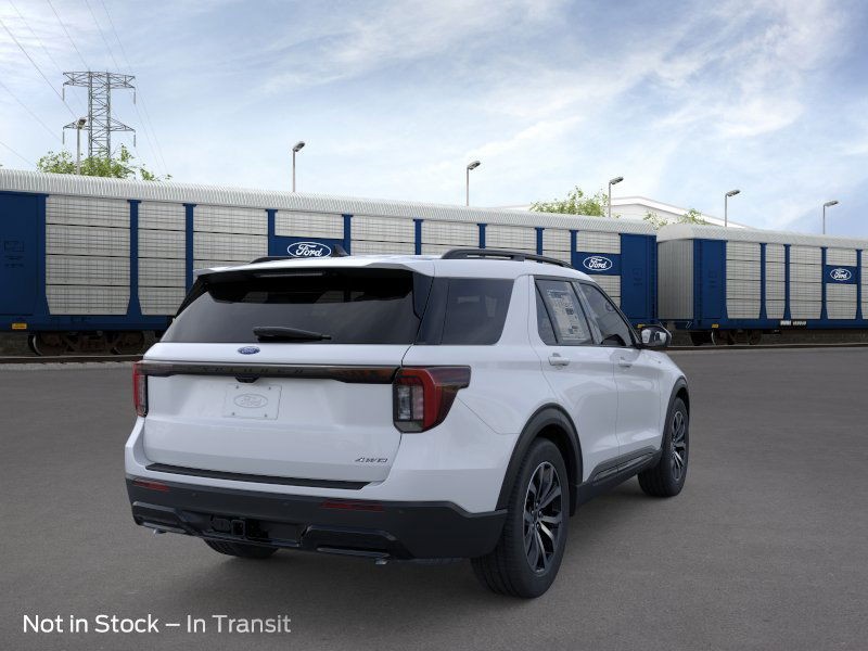 Ford Explorer Vehicle Image 08