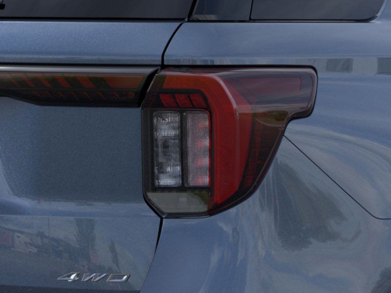 Ford Explorer Vehicle Image 21