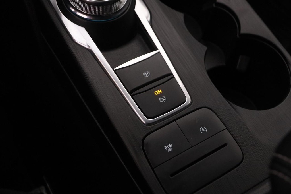 Ford Escape Vehicle Image 18