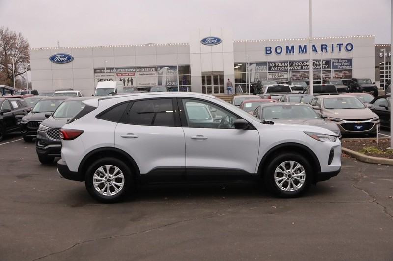 Ford Escape Vehicle Image 05