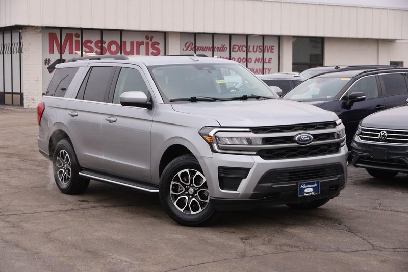 Ford Expedition Vehicle Image 02