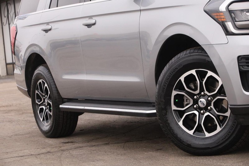 Ford Expedition Vehicle Image 03