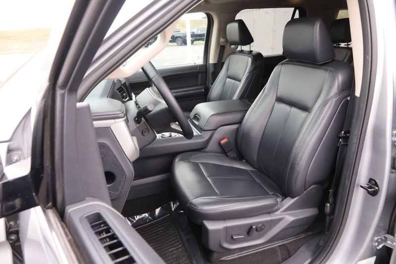 Ford Expedition Vehicle Image 10