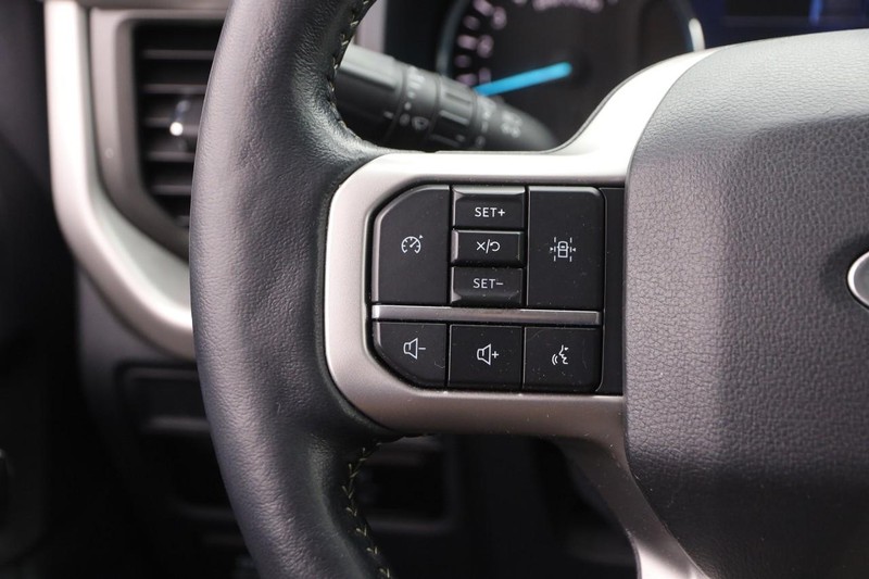 Ford Expedition Vehicle Image 14