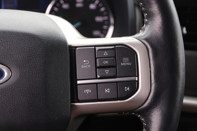 Ford Expedition Vehicle Image 15