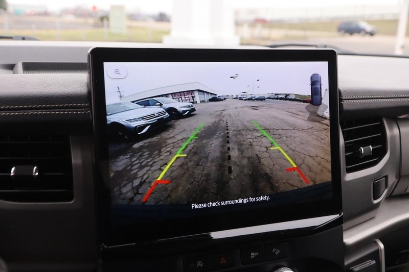 Ford Expedition Vehicle Image 19