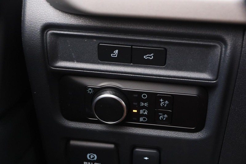 Ford Expedition Vehicle Image 22