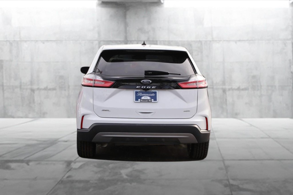 Ford Edge Vehicle Image 06