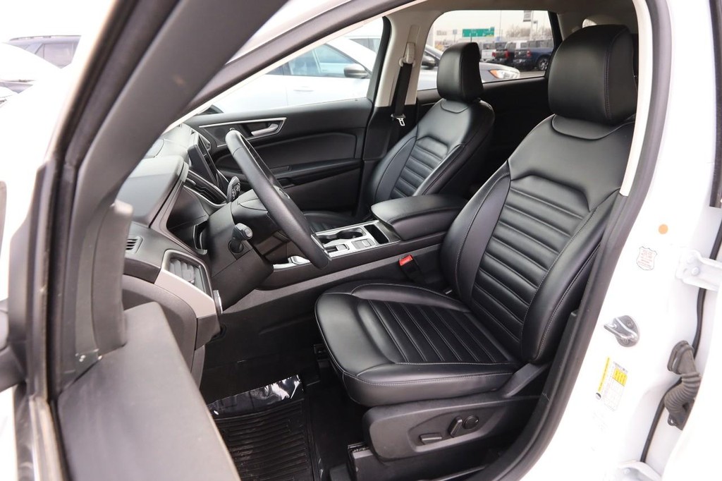 Ford Edge Vehicle Image 08