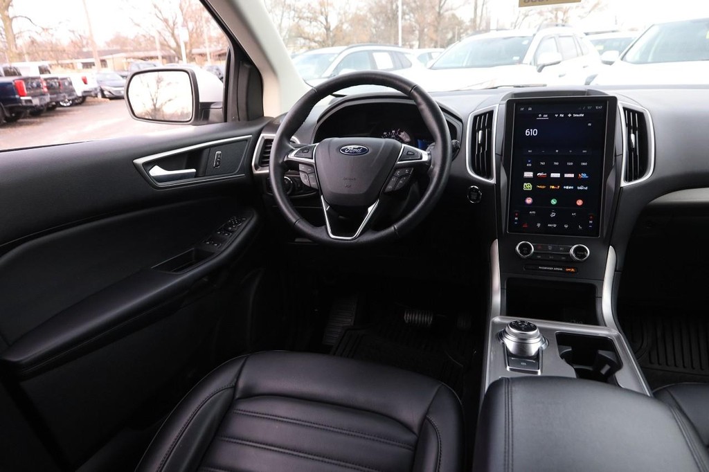Ford Edge Vehicle Image 20