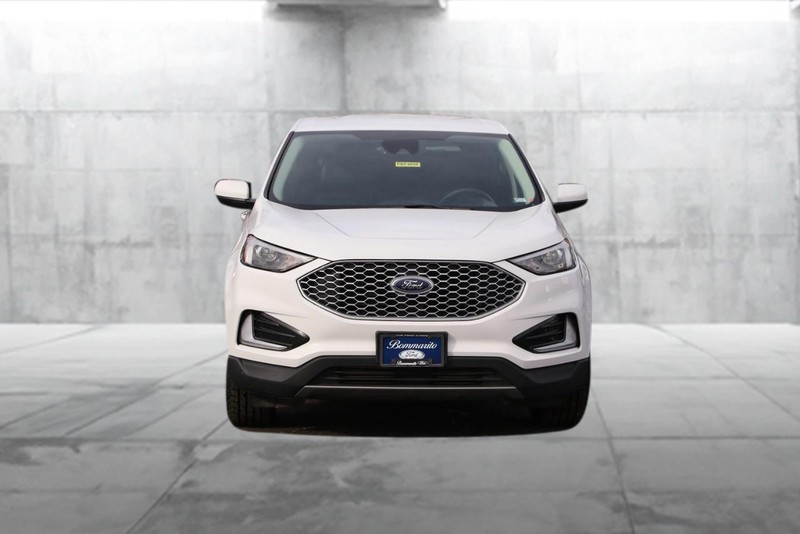 Ford Edge Vehicle Image 04