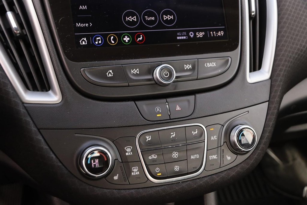 Chevrolet Malibu Vehicle Image 17