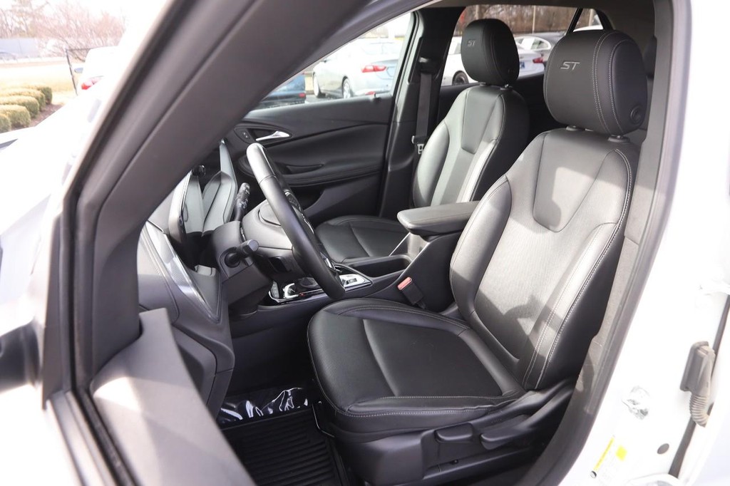 Buick Encore GX Vehicle Image 08