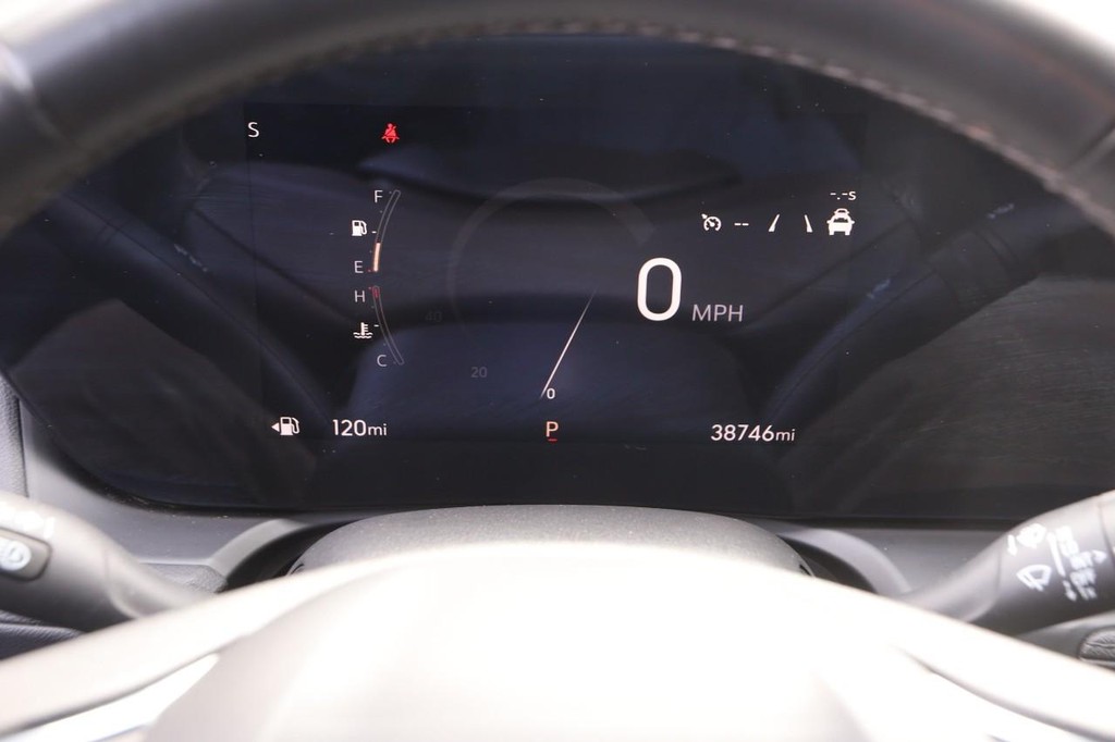 Buick Encore GX Vehicle Image 13