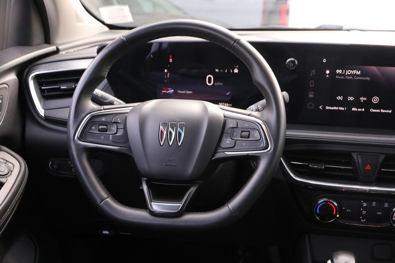 Buick Encore GX Vehicle Full-screen Gallery Image 21