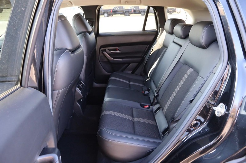 Mazda CX-50 Vehicle Image 10