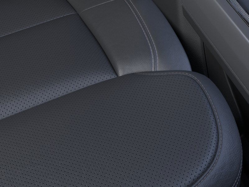 Ford Super Duty F-250 SRW Vehicle Image 16