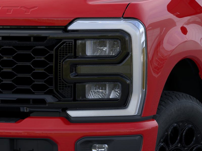 Ford Super Duty F-250 SRW Vehicle Image 18