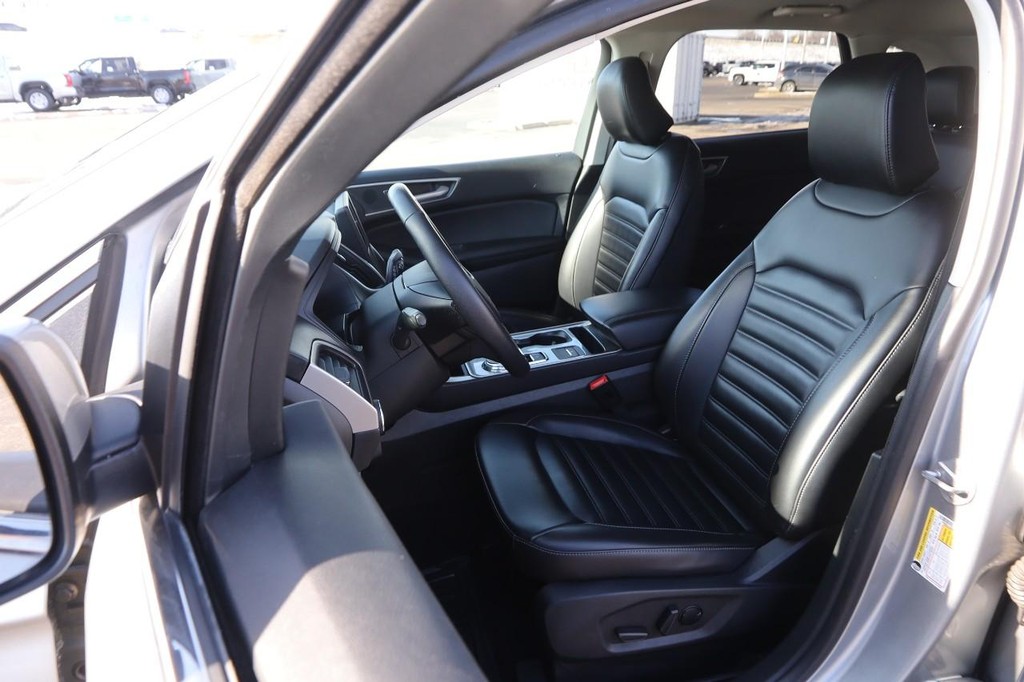 Ford Edge Vehicle Image 08