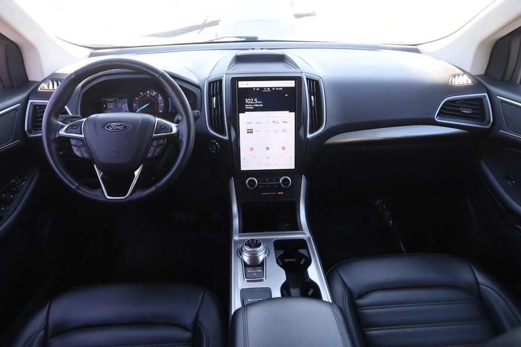 Ford Edge Vehicle Image 19