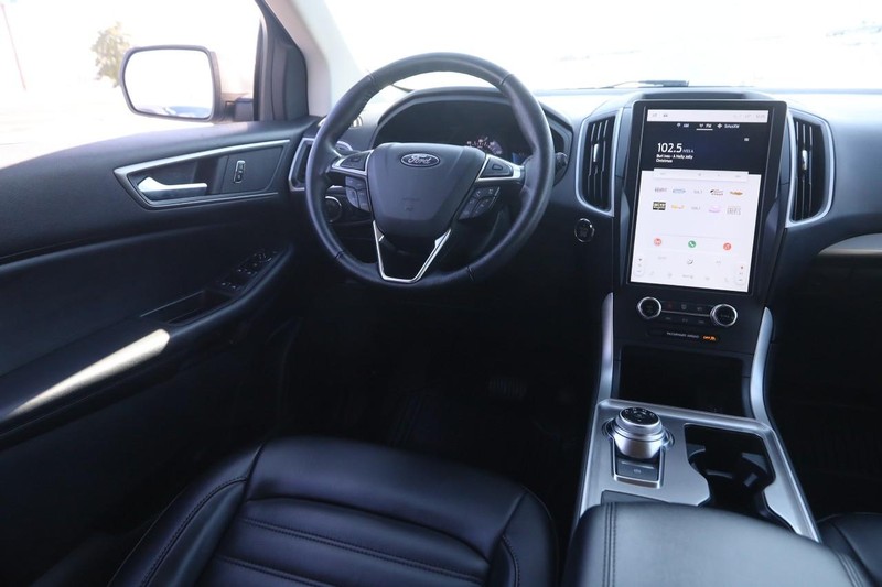 Ford Edge Vehicle Image 20