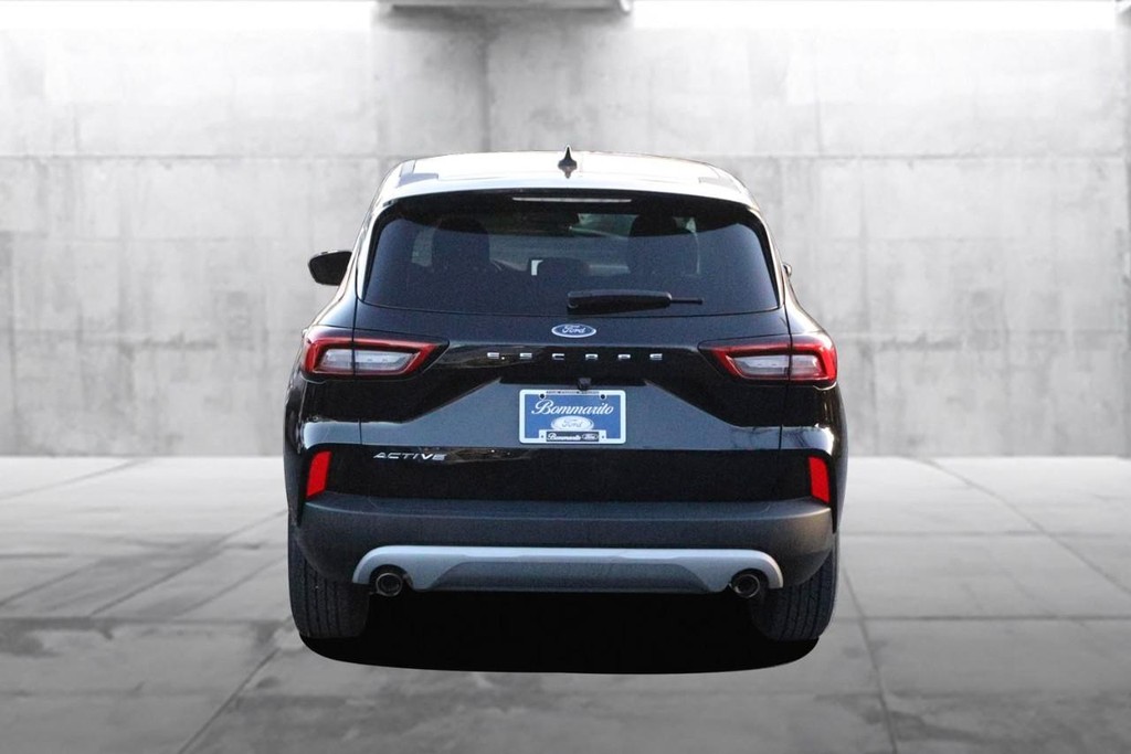 Ford Escape Vehicle Image 06