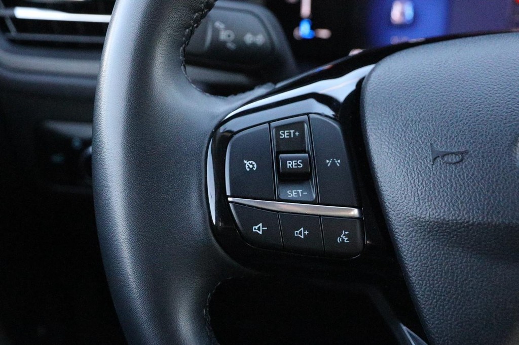 Ford Escape Vehicle Image 12