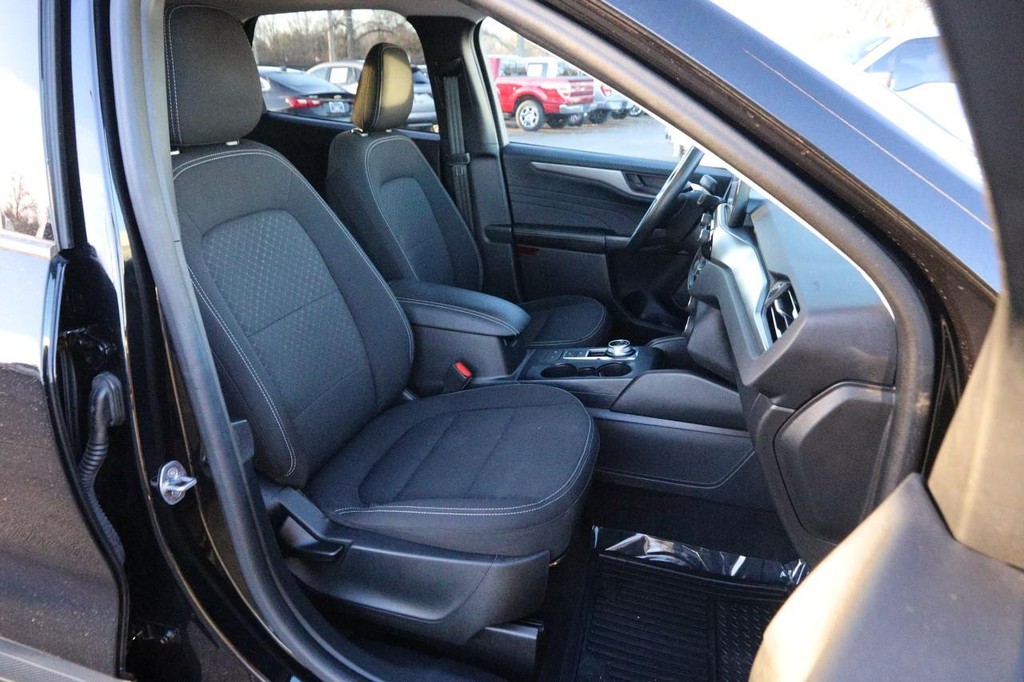 Ford Escape Vehicle Image 24