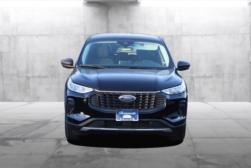 Ford Escape Vehicle Image 04