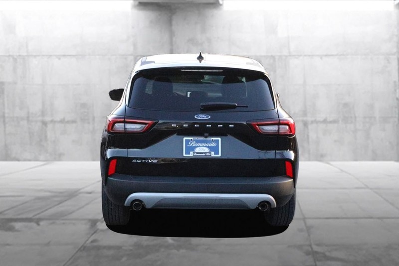 Ford Escape Vehicle Image 06