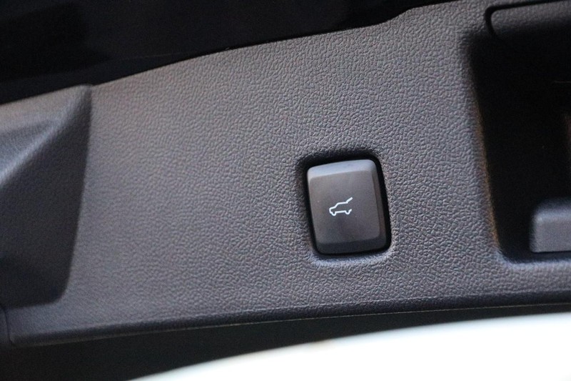 Ford Escape Vehicle Image 08