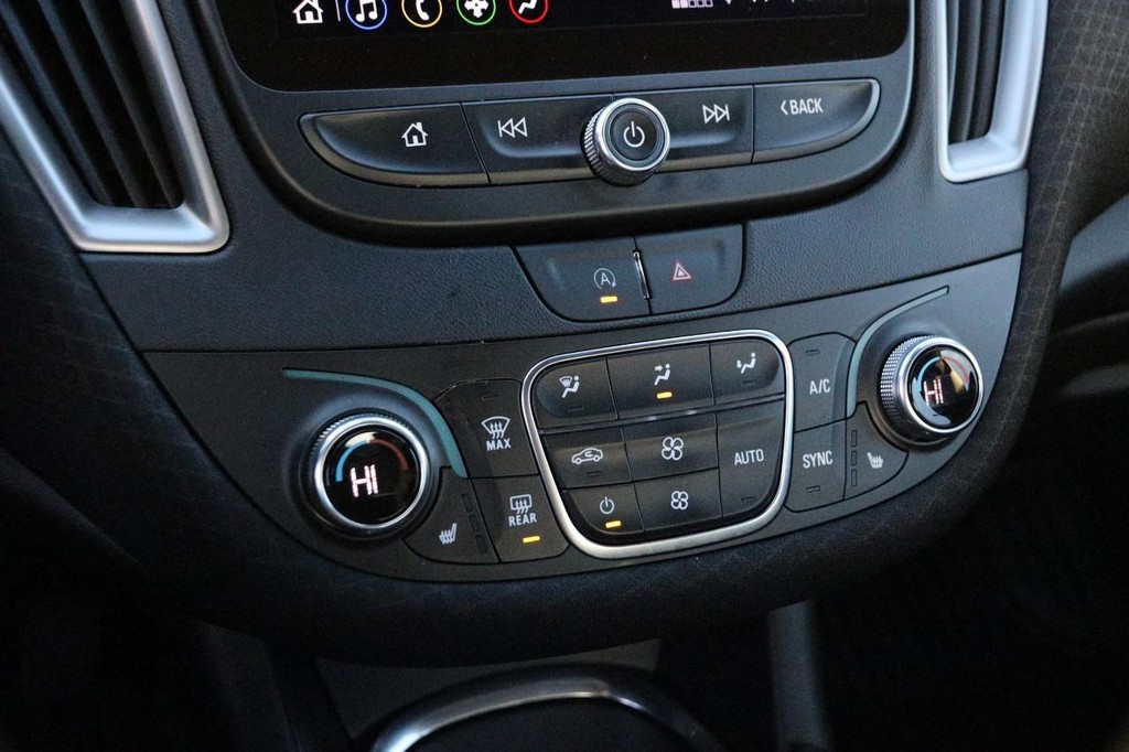 Chevrolet Malibu Vehicle Image 17