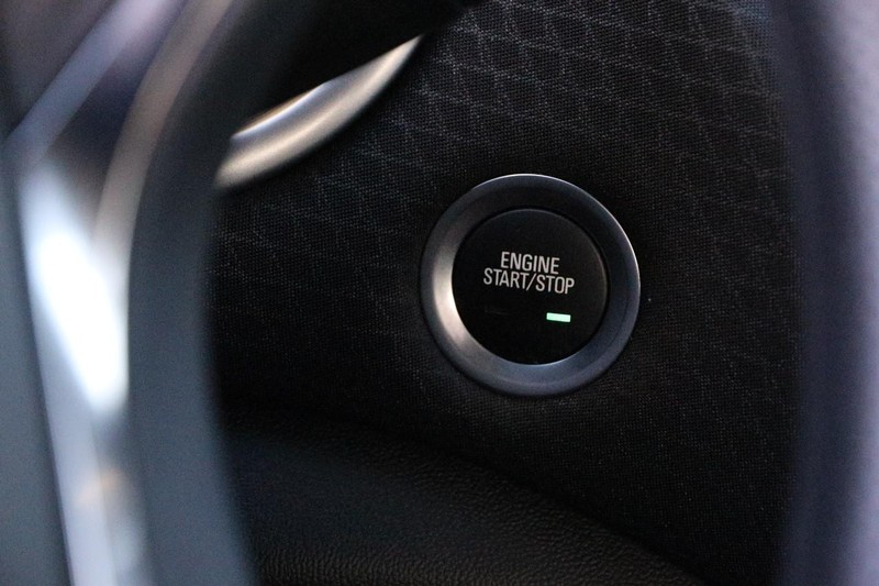 Chevrolet Malibu Vehicle Full-screen Gallery Image 14