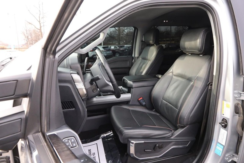 Ford Super Duty F-350 SRW Vehicle Image 08