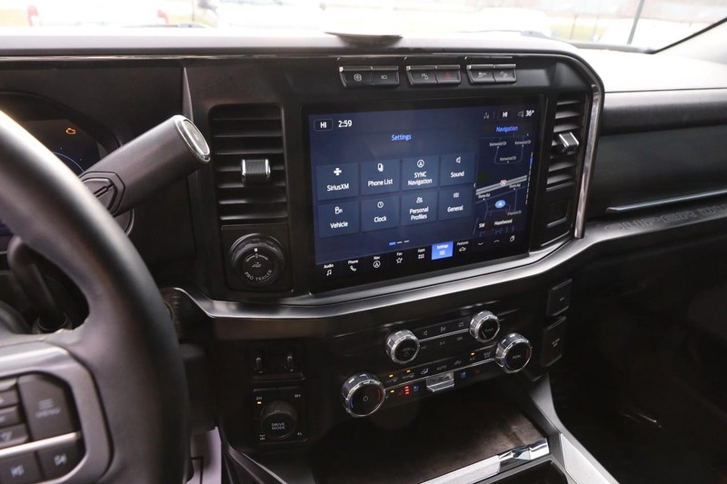 Ford Super Duty F-350 SRW Vehicle Image 15