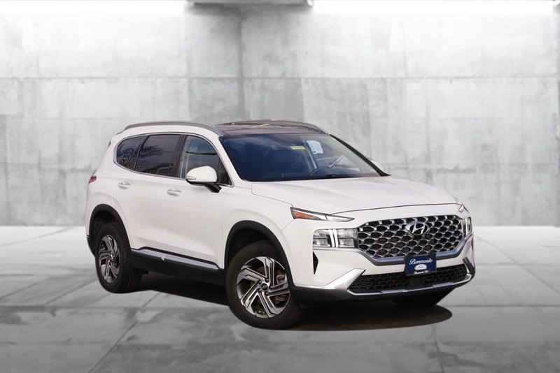 Hyundai Santa Fe Vehicle Image 02